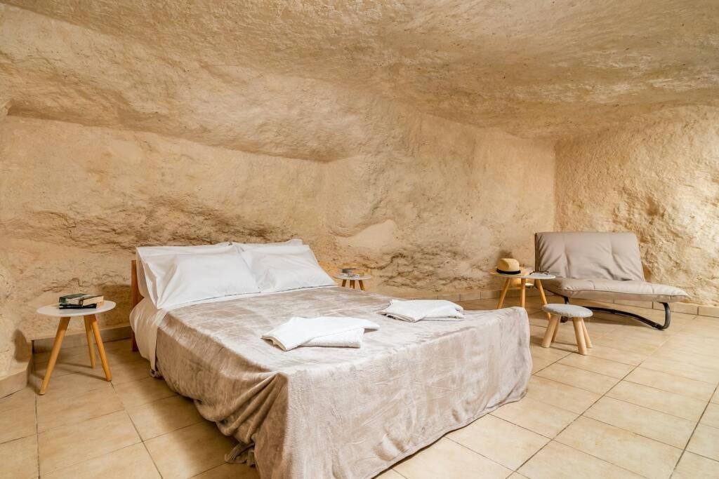 Nostos Cave Seaview Apartment マタラ エクステリア 写真