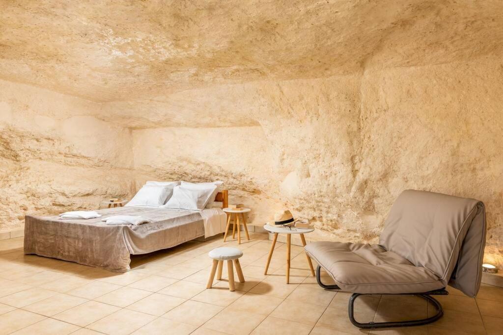 Nostos Cave Seaview Apartment マタラ エクステリア 写真