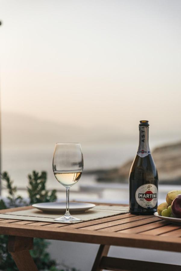 Nostos Cave Seaview Apartment マタラ エクステリア 写真